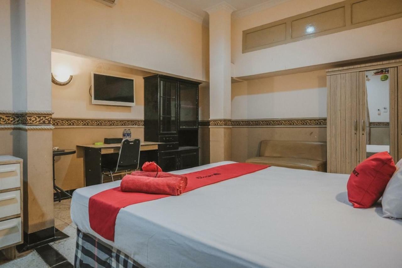 Reddoorz Plus @ Tanjung Karang Lampung 2 Бандар-Лампунг Экстерьер фото
